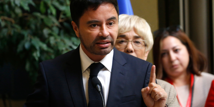 Chile. “Busca la impunidad”: Críticas al proyecto de amnistía para uniformados condenados por delitos en el estallido social