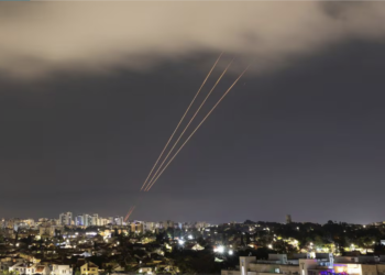 Drones enviados por Irán a Israel sobrepasan Domo de Hierro