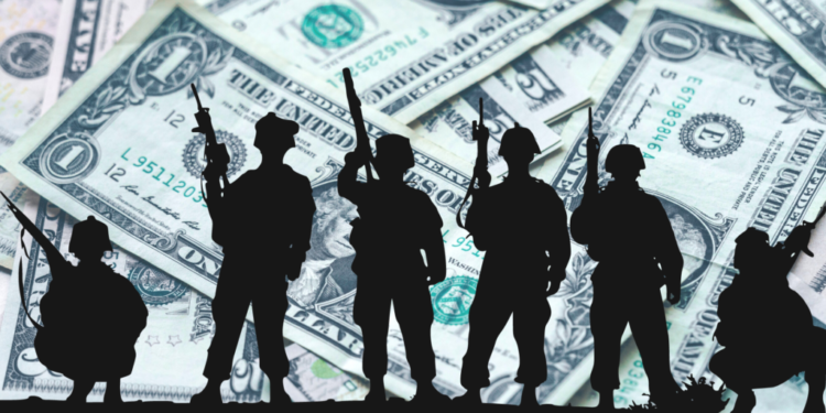 Las tensiones geopolíticas dispararon el gasto militar mundial de 2023 a un nuevo récord histórico: 2,44 billones de dólares