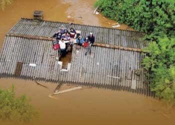 Brasil:El agua que todo arrasa