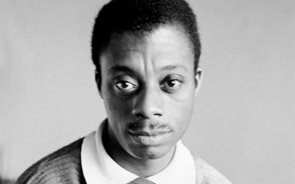 Desnudando el racismo y la homofobia de la sociedad norteamericana.