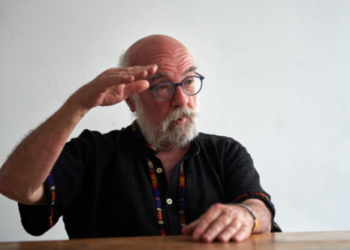 Pensamiento crítico. “Estamos al borde de una III Guerra Mundial. La única forma de evitarla es avanzando rápidamente hacia el socialismo”. Entrevista a Iñaki Gil de San Vicente