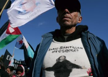 Argentina. A 22 años de la Masacre de Avellaneda, miles de piqueteros y piqueteras recordaron a Maxi y Darío, asesinados en el Puente Pueyrredón