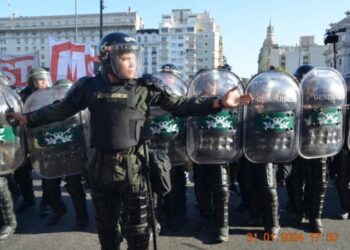 Defensores en Latinoamérica y el País Valenciano: los patrones comunes de represión