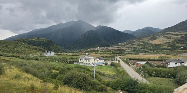 China. Pueblo rural da forma a su propia transformación
