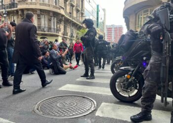 Argentina. De la violencia digital a la analógica: los saldos de una jornada caliente