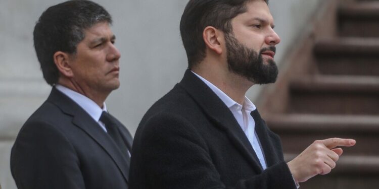 La declaración completa de Gabriel Boric a fiscalía por el Caso Monsalve: “Le indiqué que no debía hacer defensa de su persona en La Moneda”