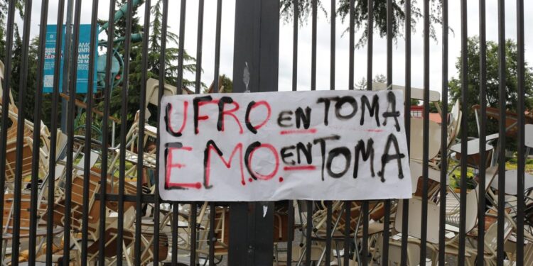 Despidos de norte a extremo sur: Recorriendo Chile con universidades en crisis