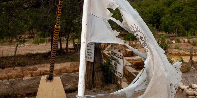 Ecología Social. Democracia, derechos humanos y colonialismo: contradicciones fundacionales y territorios para la vida