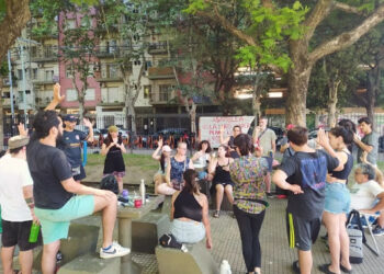 2025: RADICALIZAR LA DEMOCRACIA EN POS DE UNA COMUNIDAD AUTO ORGANIZADA