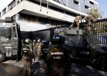 El Instituto Nacional es el liceo que más expulsa a estudiantes