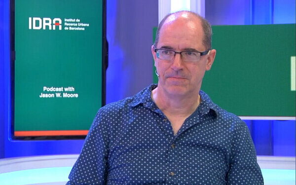 «La historia del capitalismo es una historia de genocidios recurrentes». Entrevista a Jason W. Moore, historiador y geógrafo