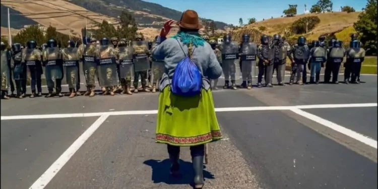 Crónica desde Ecuador. Militarización, medidas antipopulares y un pueblo que resiste en su tercer día de paro
